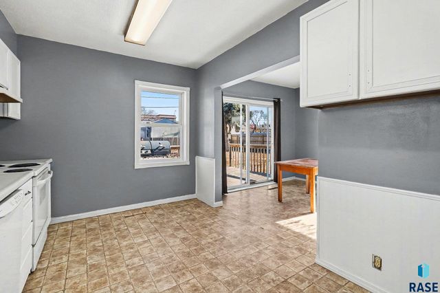 706 N French Ave Avenue, Sioux Falls, SD 57103