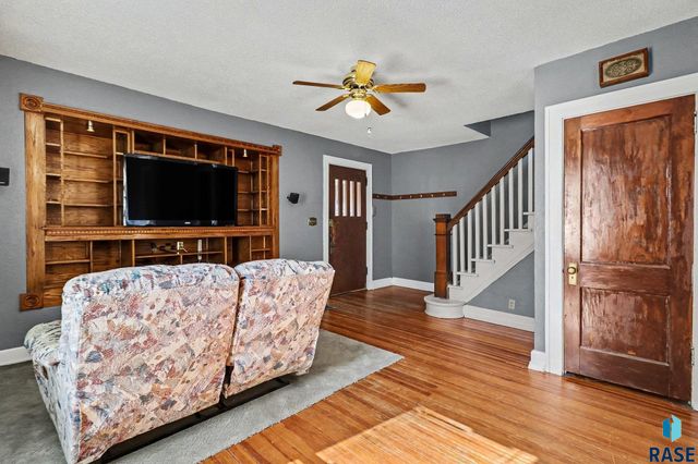 706 N French Ave Avenue, Sioux Falls, SD 57103