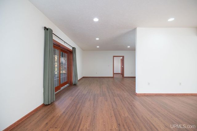 23 Chipman Drive, Ishpeming, MI 49849