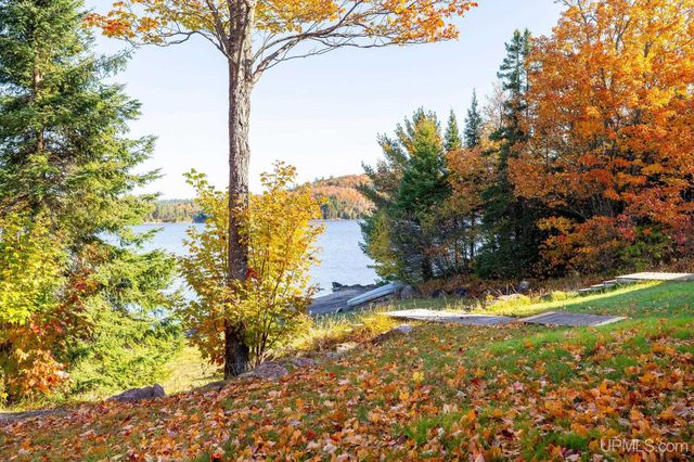 23 Chipman Drive, Ishpeming, MI 49849