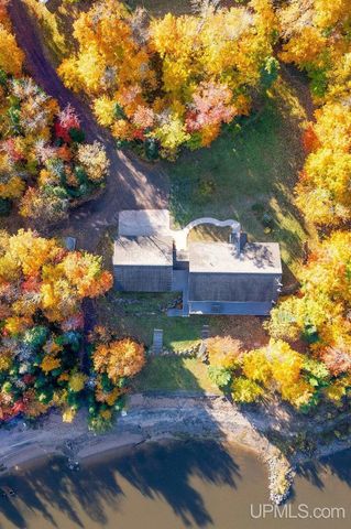 23 Chipman Drive, Ishpeming, MI 49849