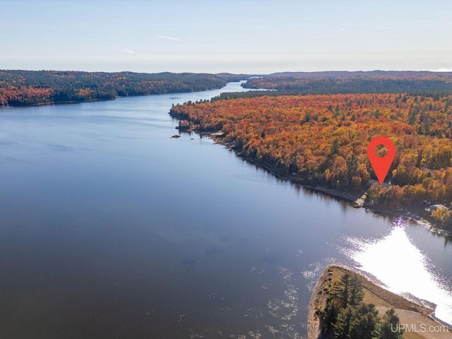 23 Chipman Drive, Ishpeming, MI 49849