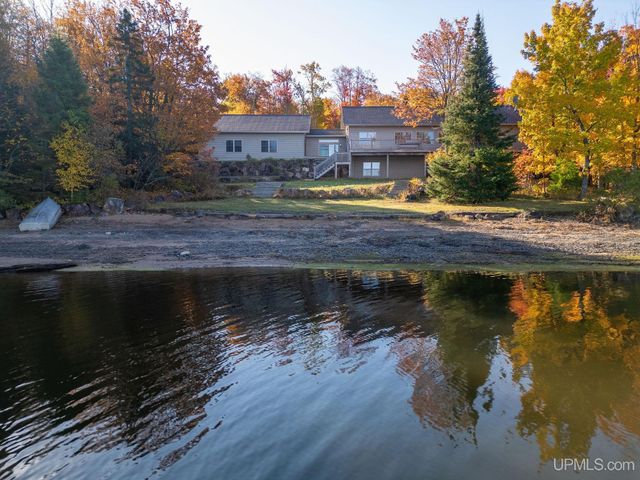 23 Chipman Drive, Ishpeming, MI 49849