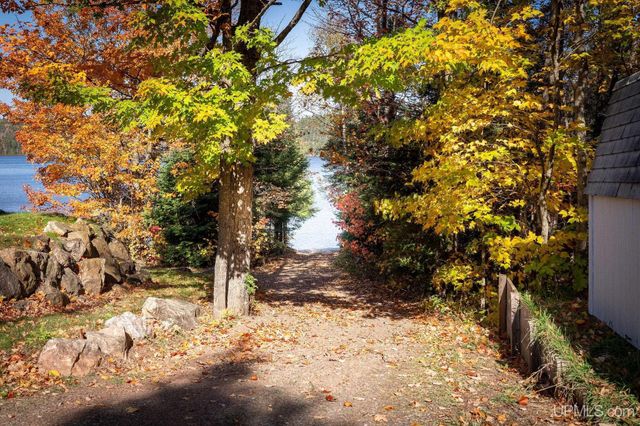 23 Chipman Drive, Ishpeming, MI 49849