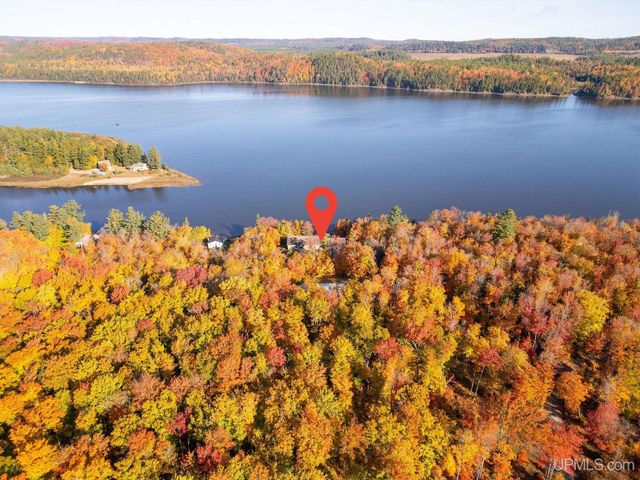 23 Chipman Drive, Ishpeming, MI 49849