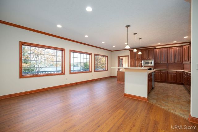 23 Chipman Drive, Ishpeming, MI 49849