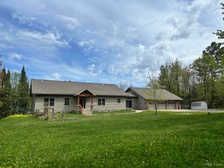 23 Chipman Drive, Ishpeming, MI 49849