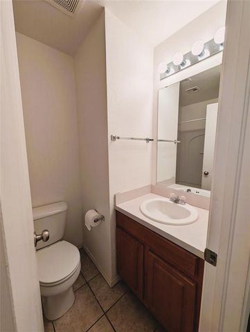 1004 SW 156th Street, Oklahoma City, OK 73170