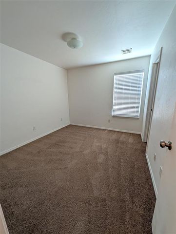 1004 SW 156th Street, Oklahoma City, OK 73170