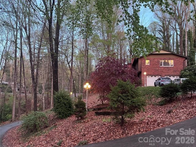 231 Davis Drive, Morganton, NC 28655