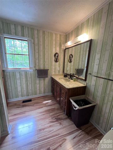 231 Davis Drive, Morganton, NC 28655