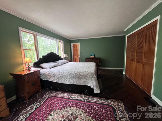 231 Davis Drive, Morganton, NC 28655