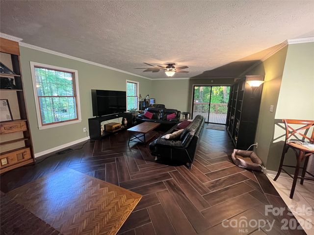 231 Davis Drive, Morganton, NC 28655