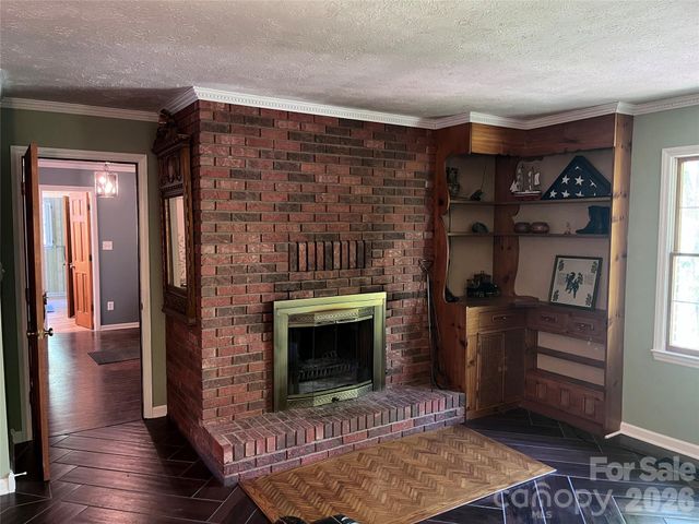 231 Davis Drive, Morganton, NC 28655