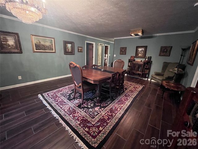 231 Davis Drive, Morganton, NC 28655