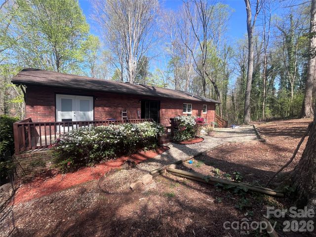 231 Davis Drive, Morganton, NC 28655