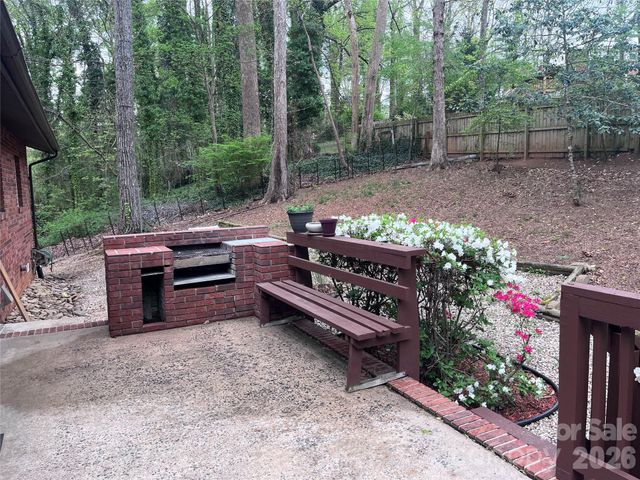 231 Davis Drive, Morganton, NC 28655