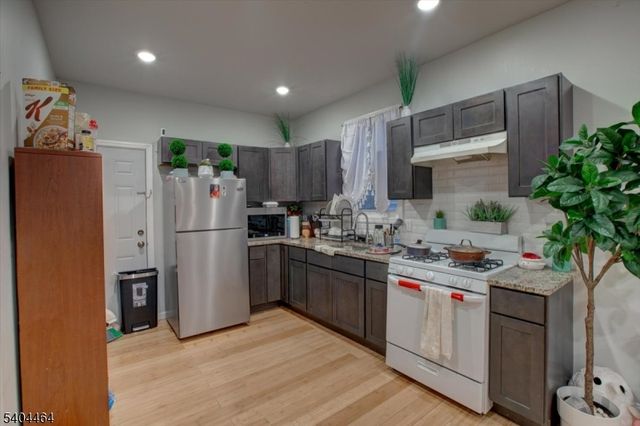 173 Seymour Ave, Newark City, NJ 07108