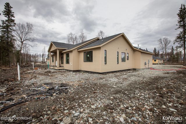 15188 E Alpine Circle, Palmer, AK 99645