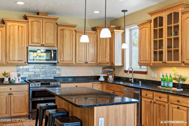 2231 S Paddock Drive, Wasilla, AK 99654