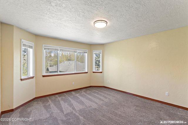 2231 S Paddock Drive, Wasilla, AK 99654