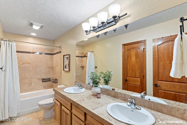 2231 S Paddock Drive, Wasilla, AK 99654