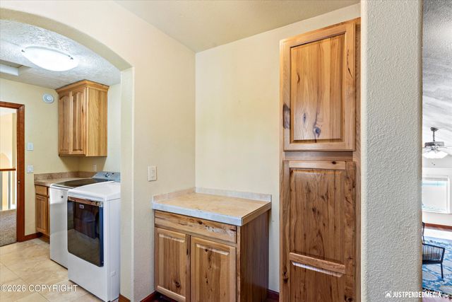 2231 S Paddock Drive, Wasilla, AK 99654