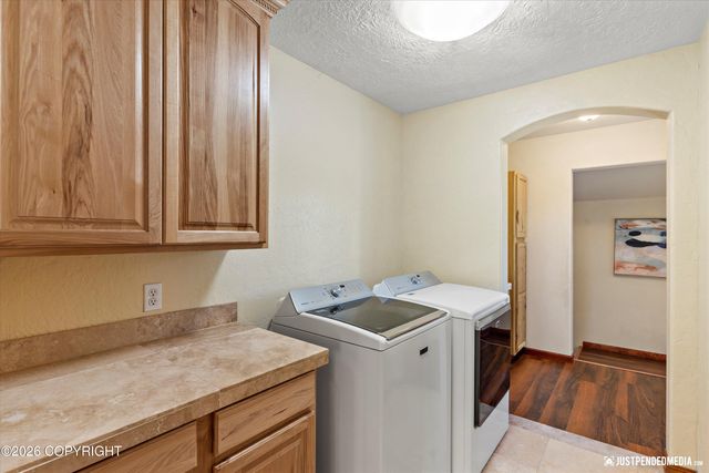 2231 S Paddock Drive, Wasilla, AK 99654