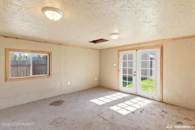 2231 S Paddock Drive, Wasilla, AK 99654