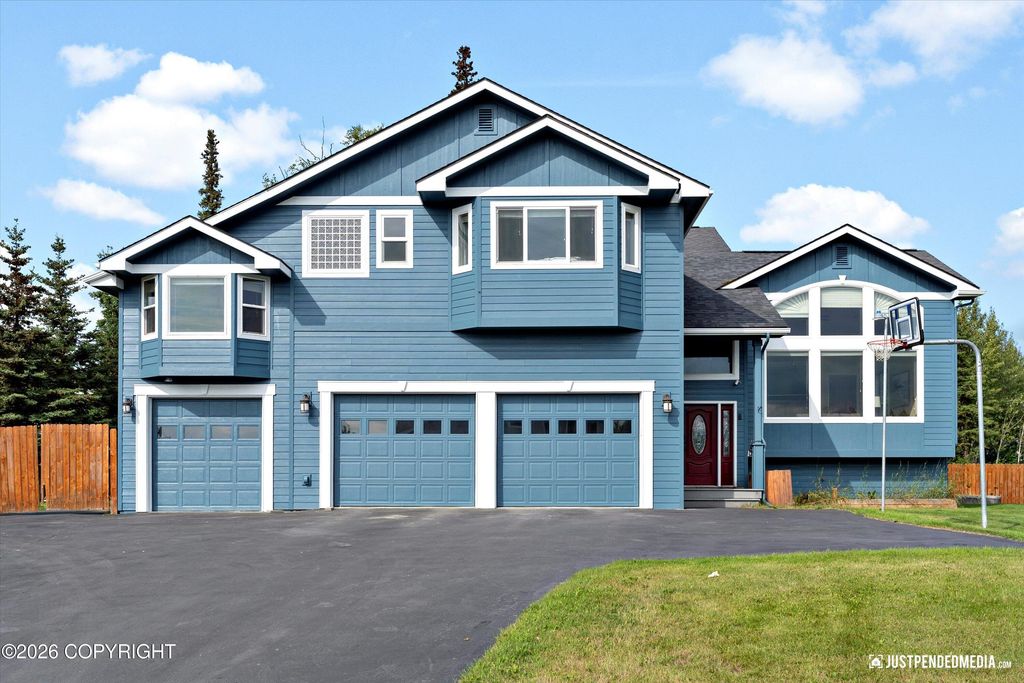 2231 S Paddock Drive, Wasilla, AK 99654