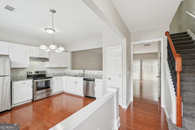 3034 Deerborne Ct SW, Atlanta, GA 30331