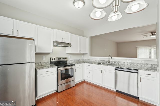 3034 Deerborne Ct SW, Atlanta, GA 30331