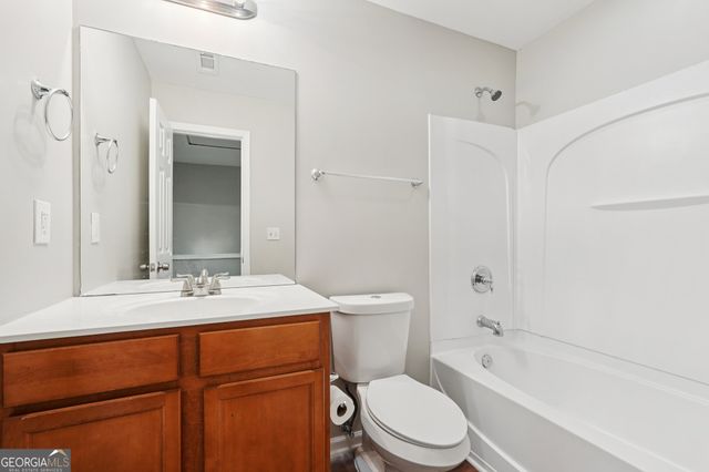 3034 Deerborne Ct SW, Atlanta, GA 30331