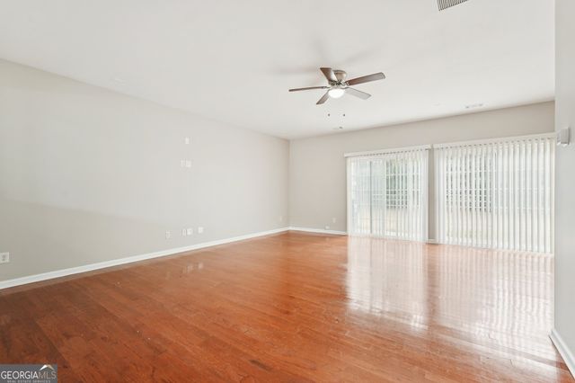 3034 Deerborne Ct SW, Atlanta, GA 30331