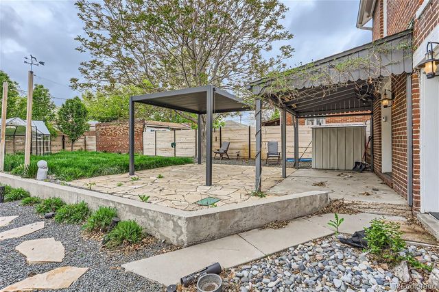 3750 N Vine Street, Denver, CO 80205
