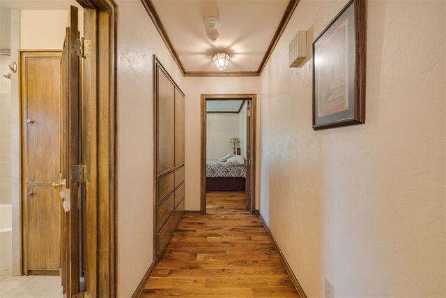 6409 N Hillcrest Avenue, Nichols Hills, OK 73116