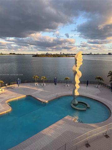 1800 NE 114th Street 604, North Miami, FL 33181