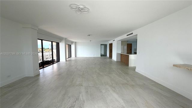1800 NE 114th Street 604, North Miami, FL 33181