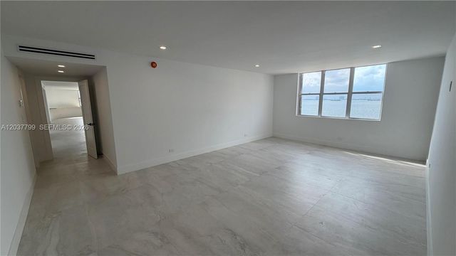 1800 NE 114th Street 604, North Miami, FL 33181
