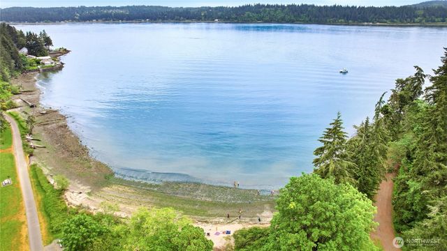 6875 E Fillmore Street, Port Orchard, WA 98366