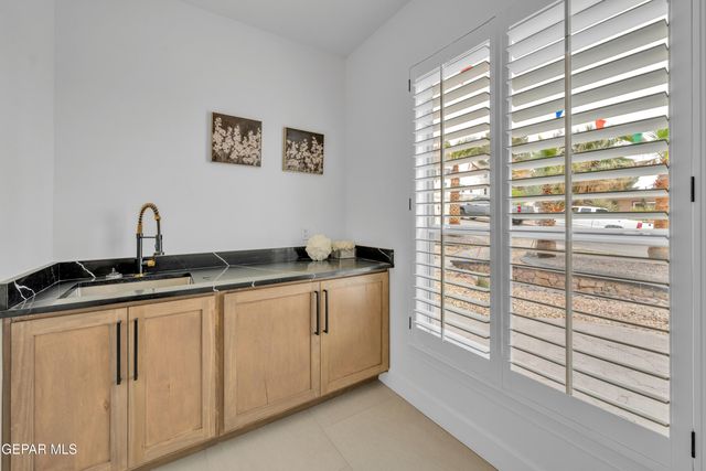 3713 San Mateo Lane, El Paso, TX 79902