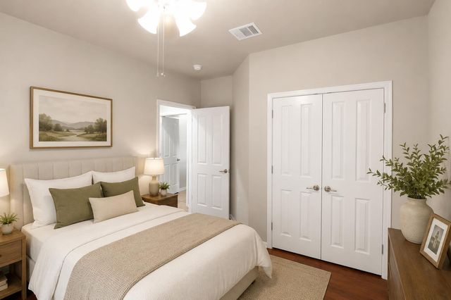 704 Independence Creek LN, Georgetown, TX 78633