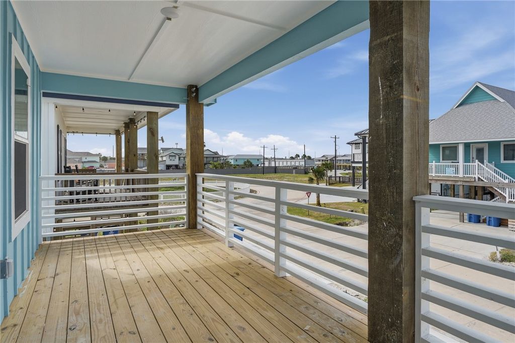 115 Flounder Dr, Port Aransas, TX 78373 — photo 4