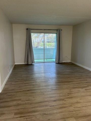 2811 Garden Drive S 107, Palm Springs, FL 33461