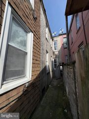 942 MUHLENBERG ST, Reading, PA 19602