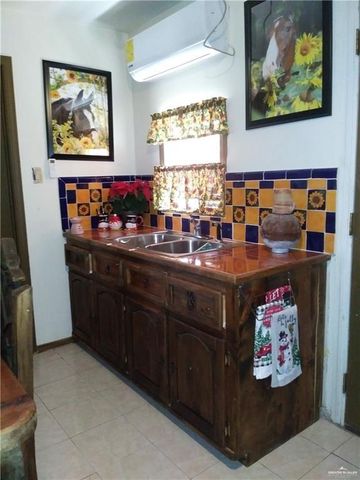 812 El Lucero Street, Sullivan City, TX 78595