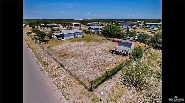 812 El Lucero Street, Sullivan City, TX 78595