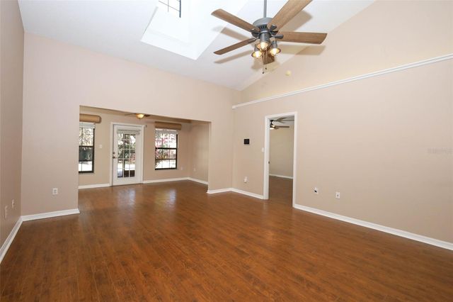 2021 ARBOR WAY, Mount Dora, FL 32757