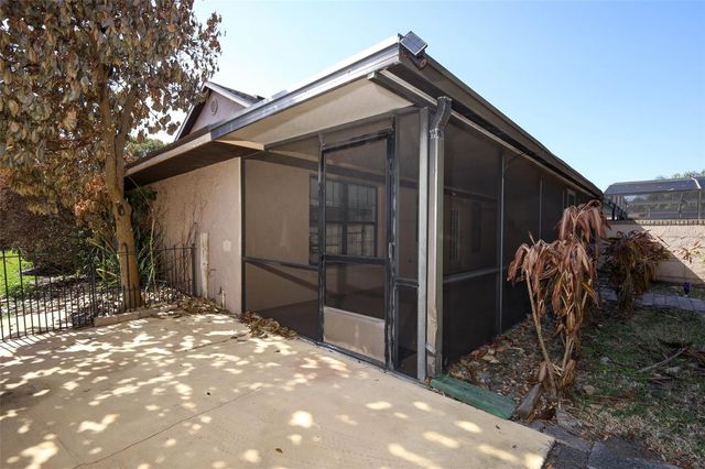 2021 ARBOR WAY, Mount Dora, FL 32757