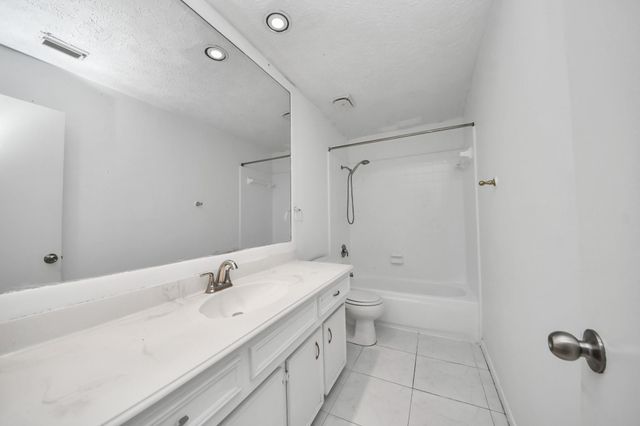 11526 Sagevale Lane, Houston, TX 77089